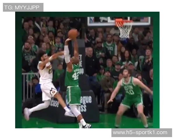 霍福德融入勇士文化全力以赴展现团队协作精神