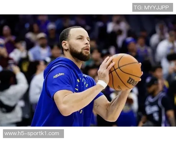 上半赛季NBA球员球衣销量排行榜库里卢卡布伦森领衔老詹紧随其后 上半赛季NBA球员球衣销量排行榜库里卢卡布伦森领衔老詹紧随其后